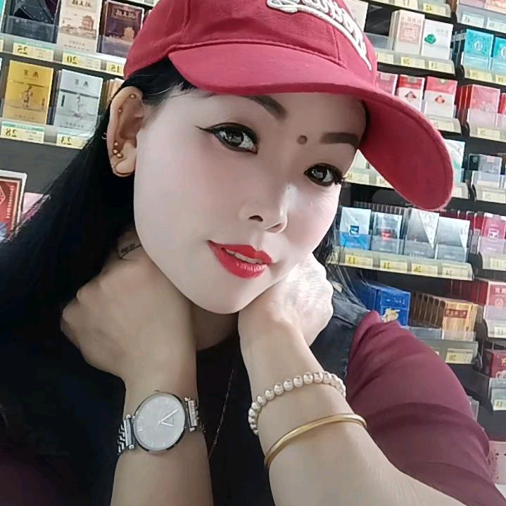83年，霞姐