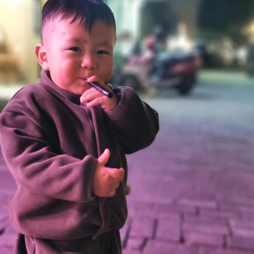 钱在跑，人在追