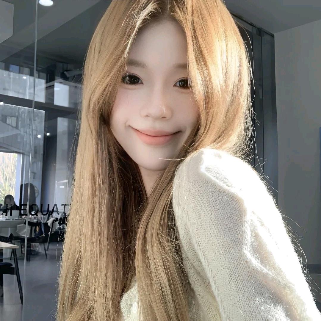 柒月.