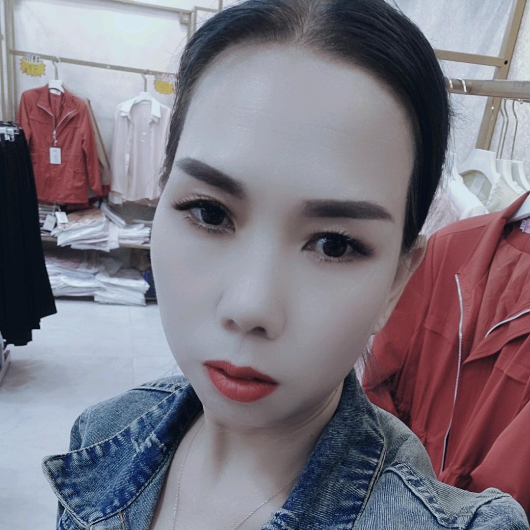 发光的月亮