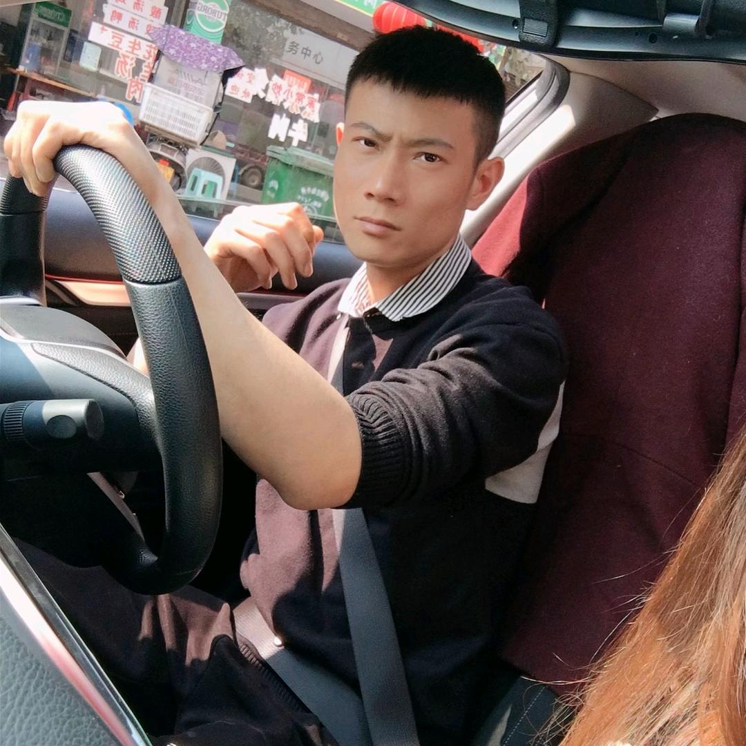 佑佑霸霸😎️😎️