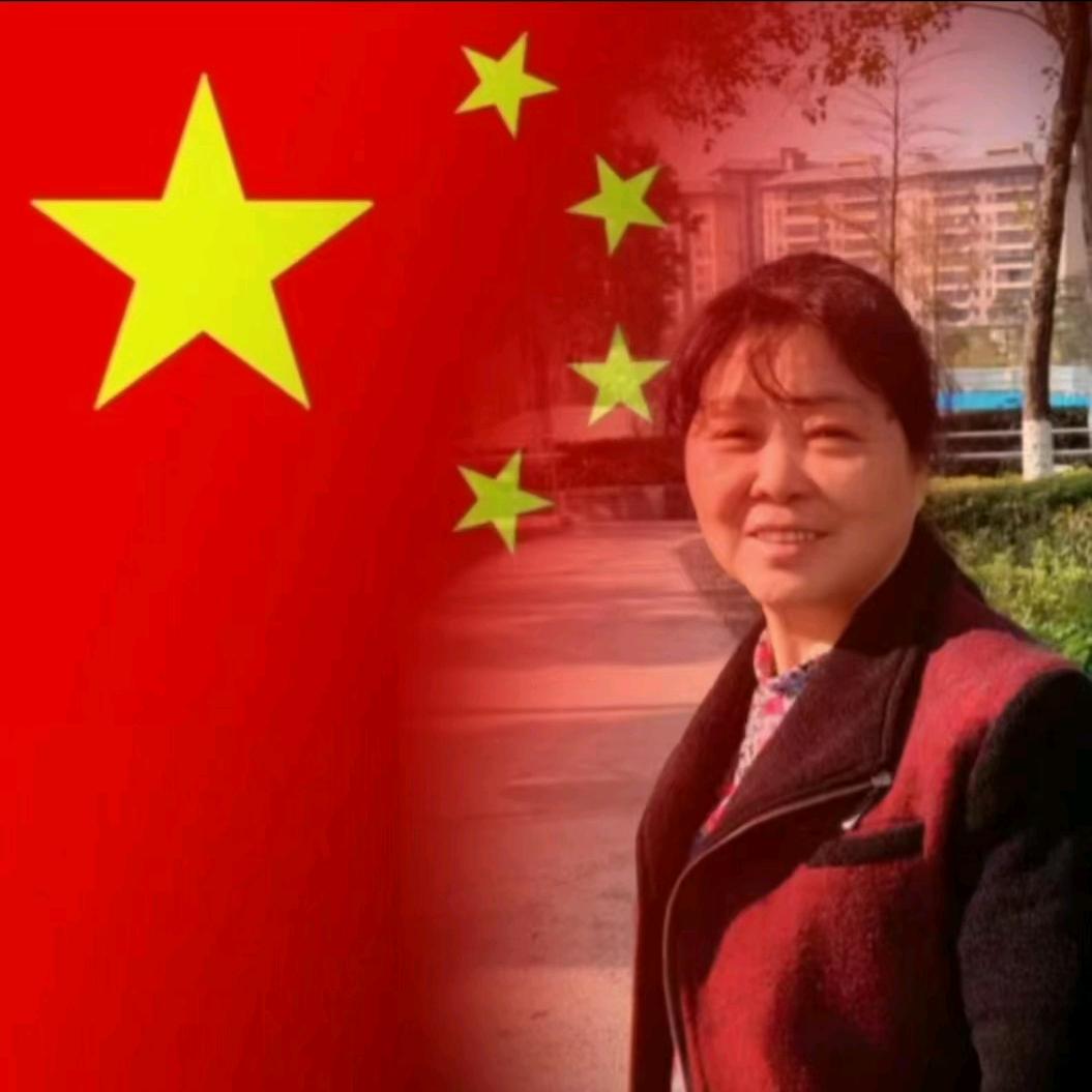 侯琼