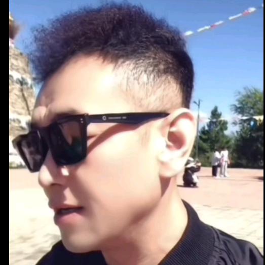请叫我飞哥