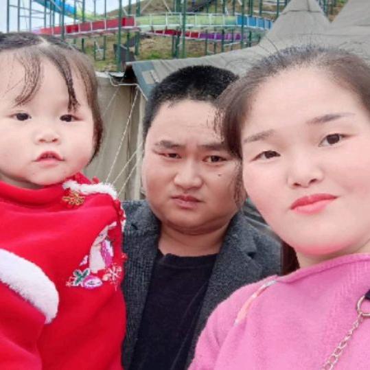 幸福的一家人