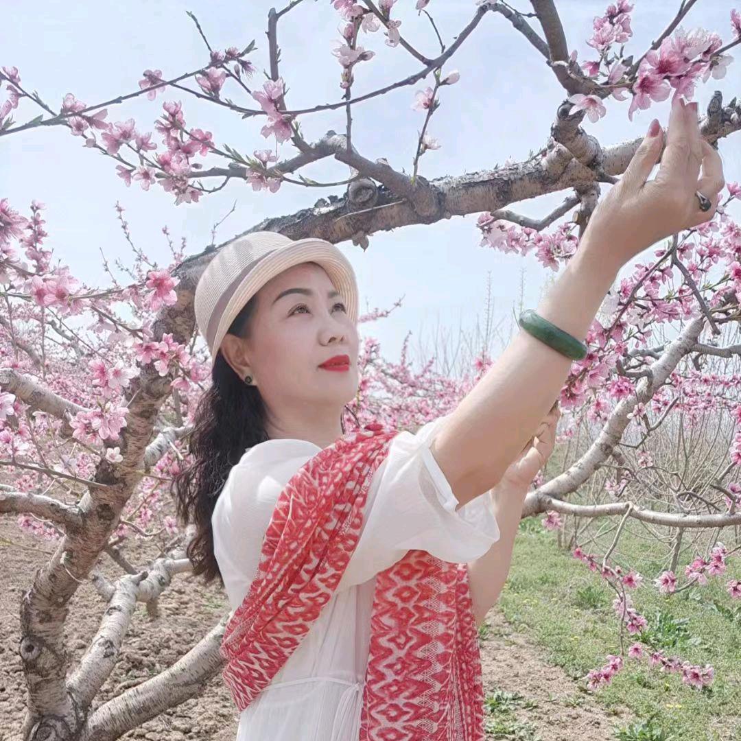 拥抱星空【拒私聊】