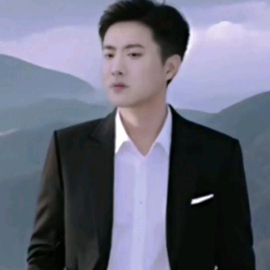爱你不是我的错。