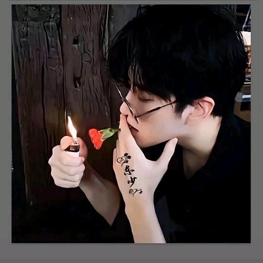 镇雄装修吊顶，小赵