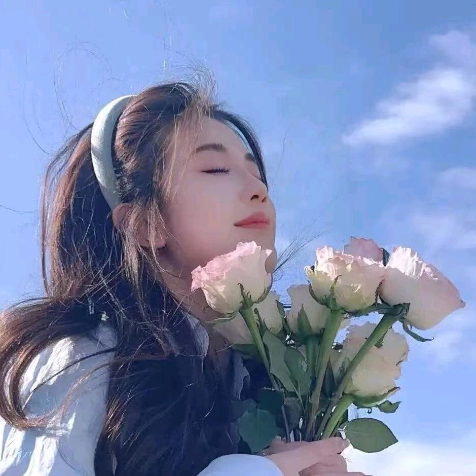 是玉玉吖