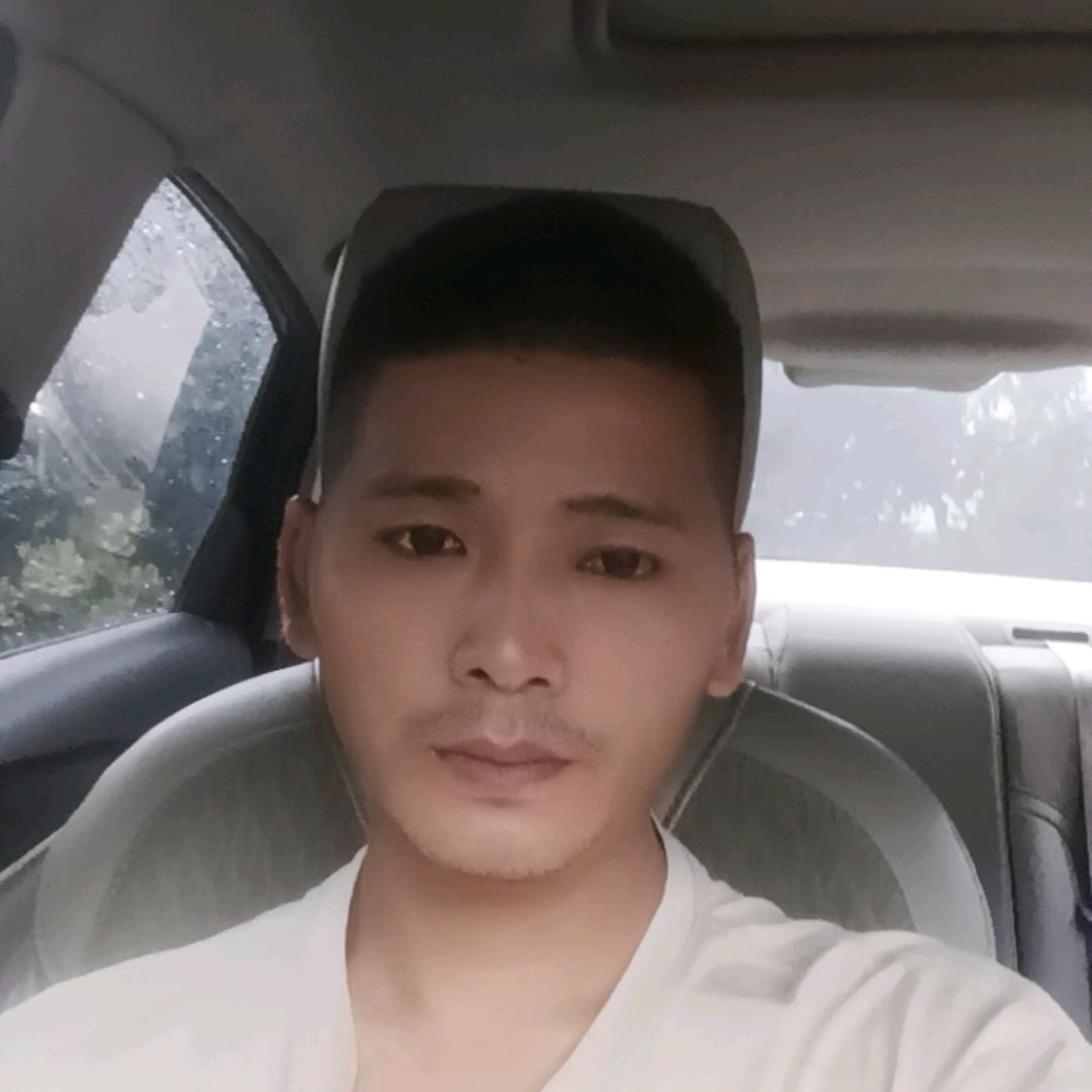 城悦文的（爸爸）