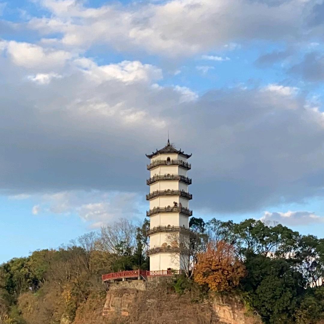 一举夺魁