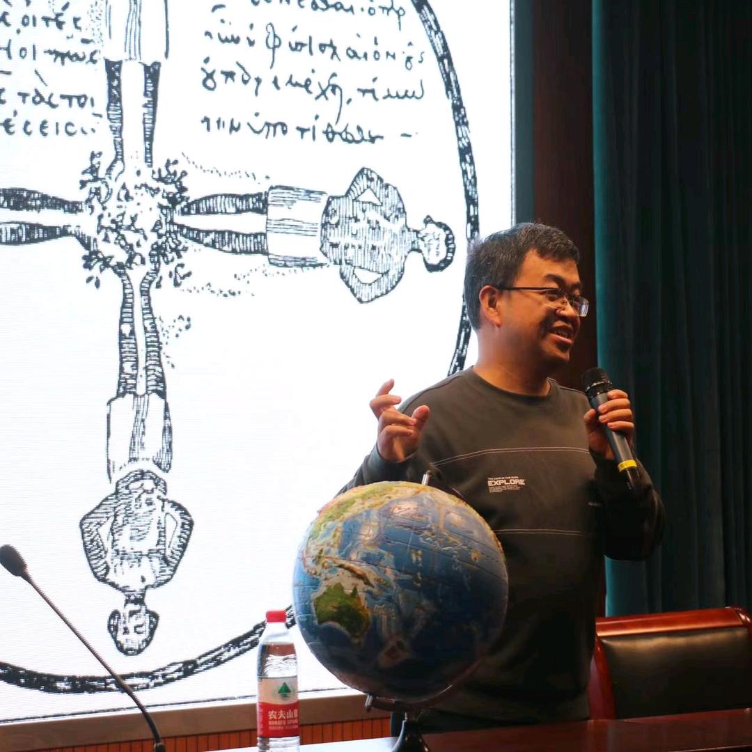 追问天地人的老孙