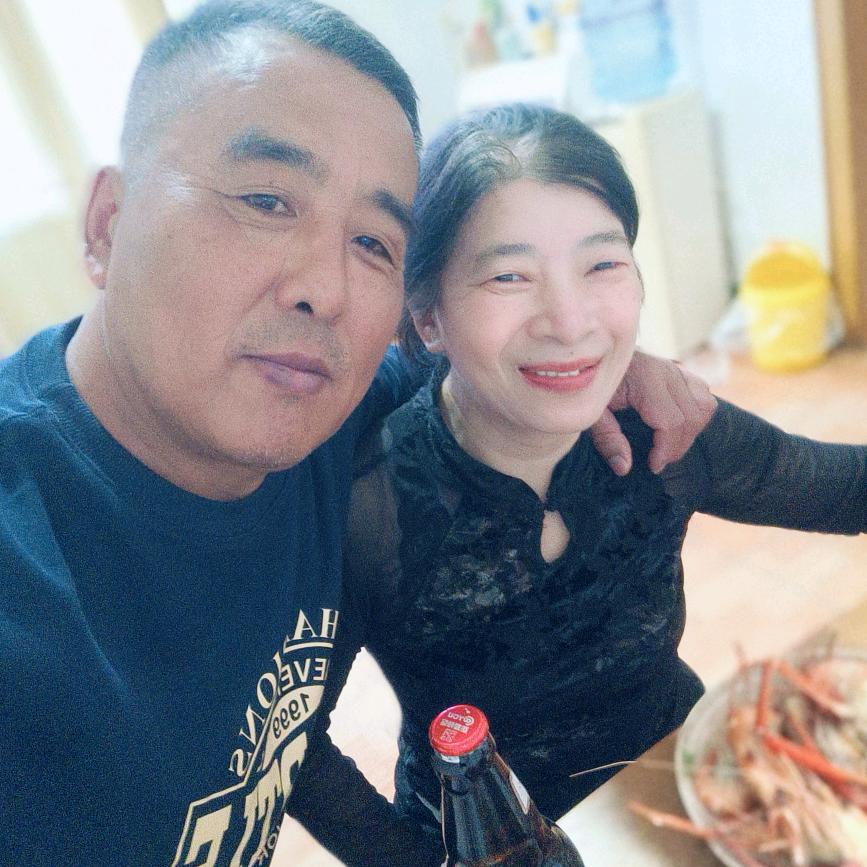 小石头。我的小名