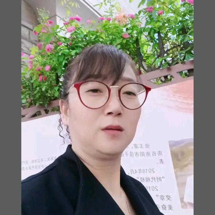 茶花70后
