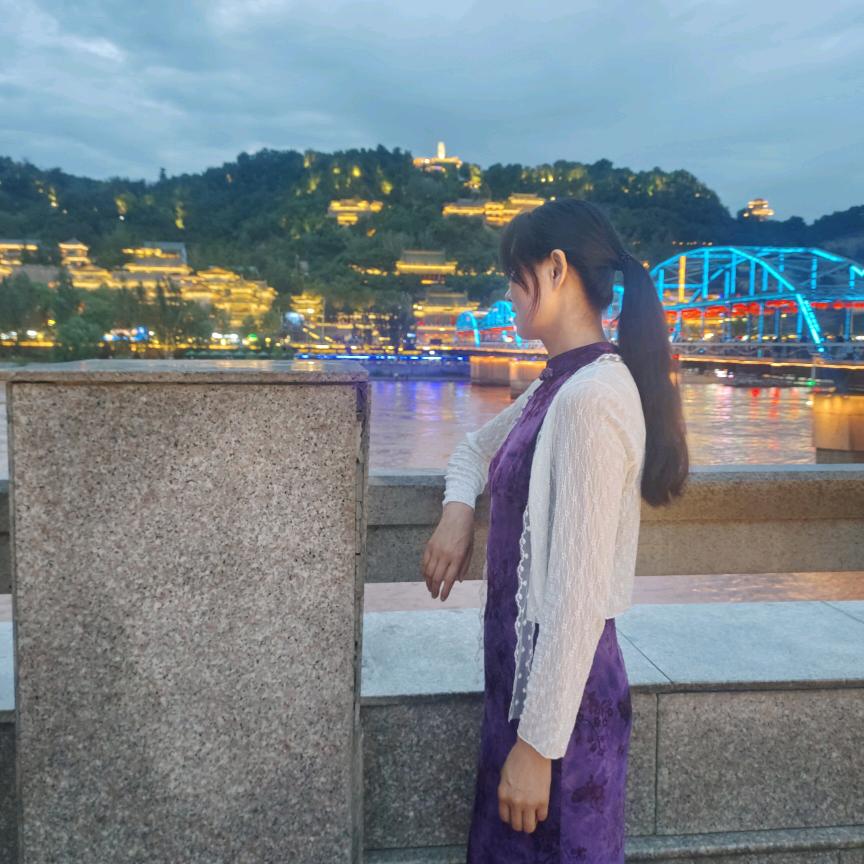 菲儿( ͡° ͜ʖ ͡°)