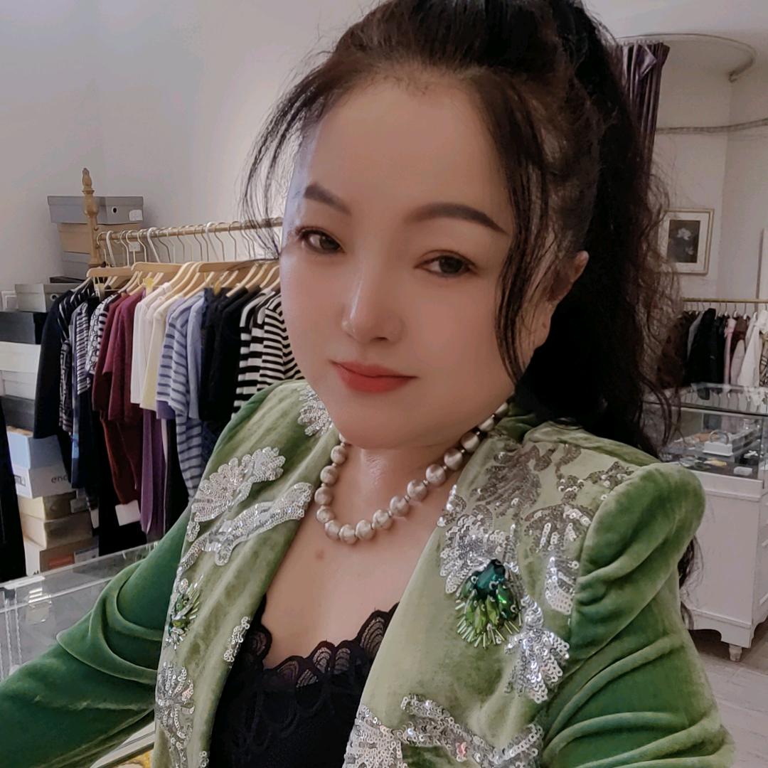 科加服饰 晓红