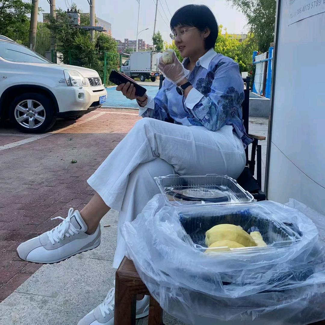 杨某某