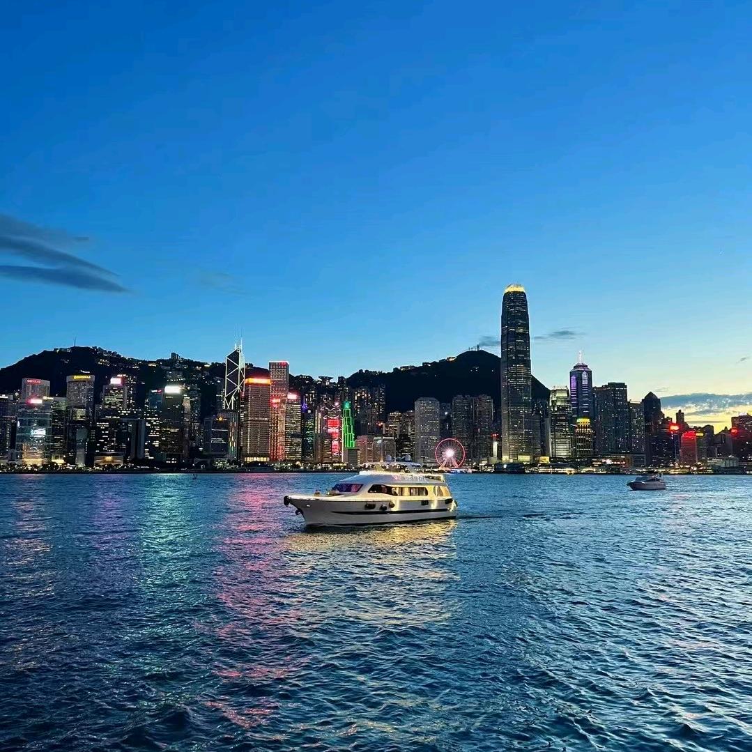 常常摆摊免费洗鞋