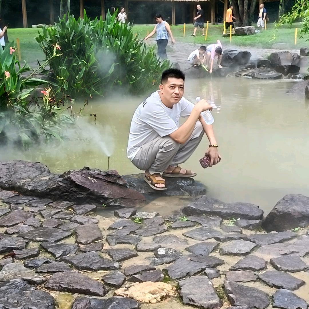 八0后选择了流浪，