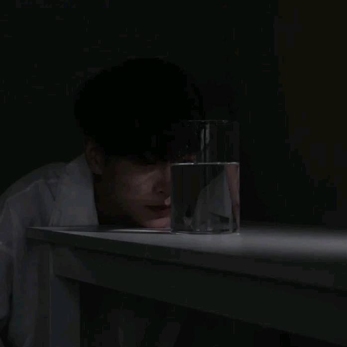三七。