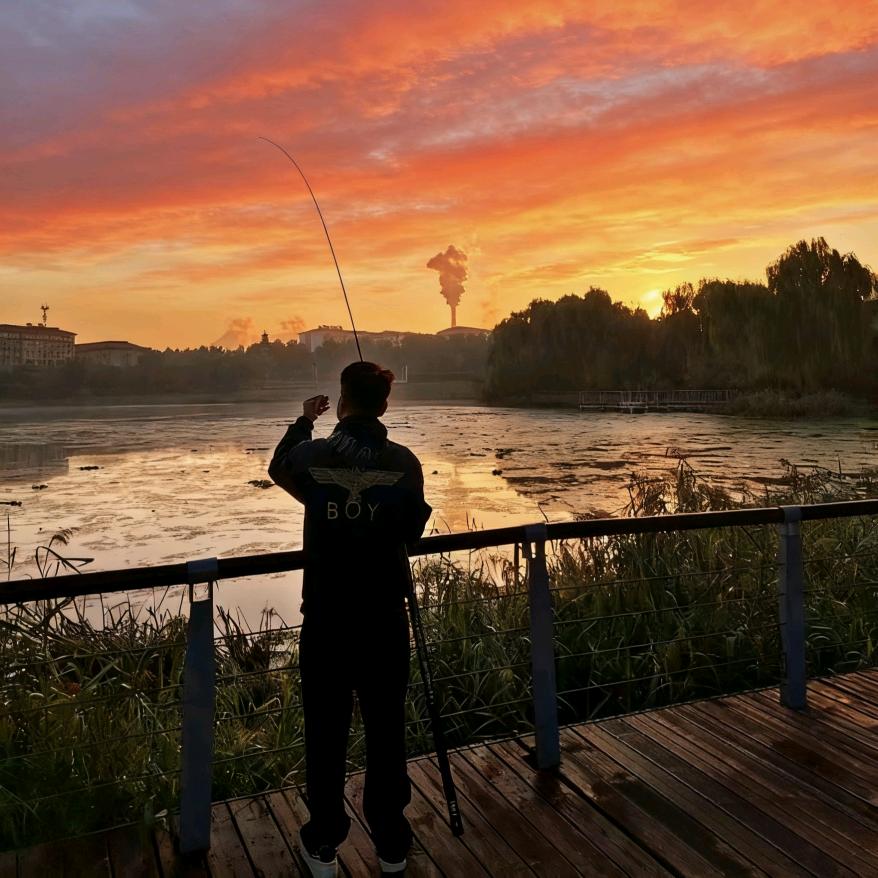 爱钓鱼🎣的小明同学🎣