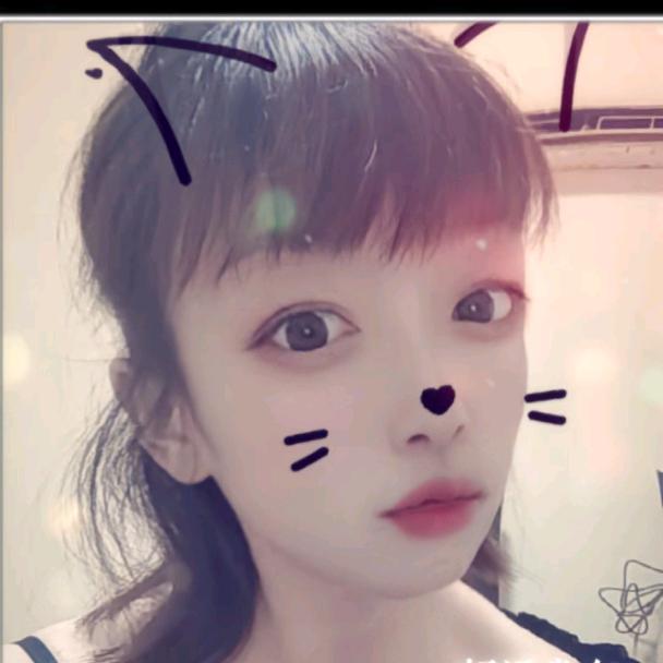 尒佡