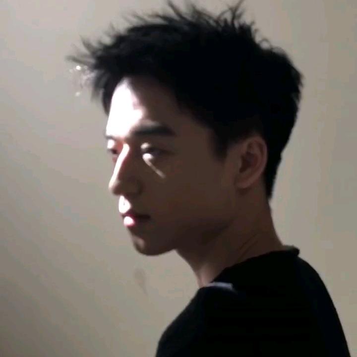白