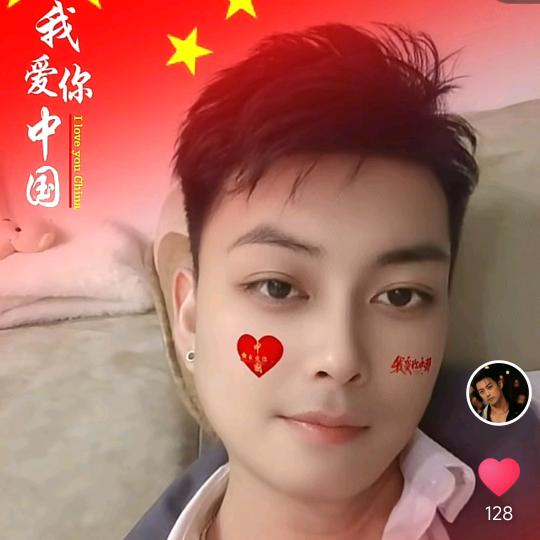 漂亮宝贝美发工作室，托尼华仔(私人订制)