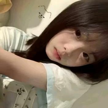 总爱哭😭