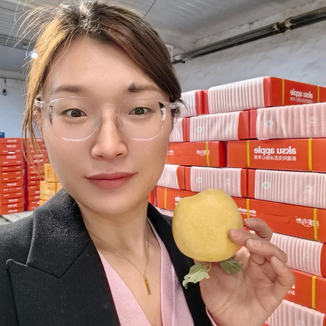 做新疆水果的谢老板