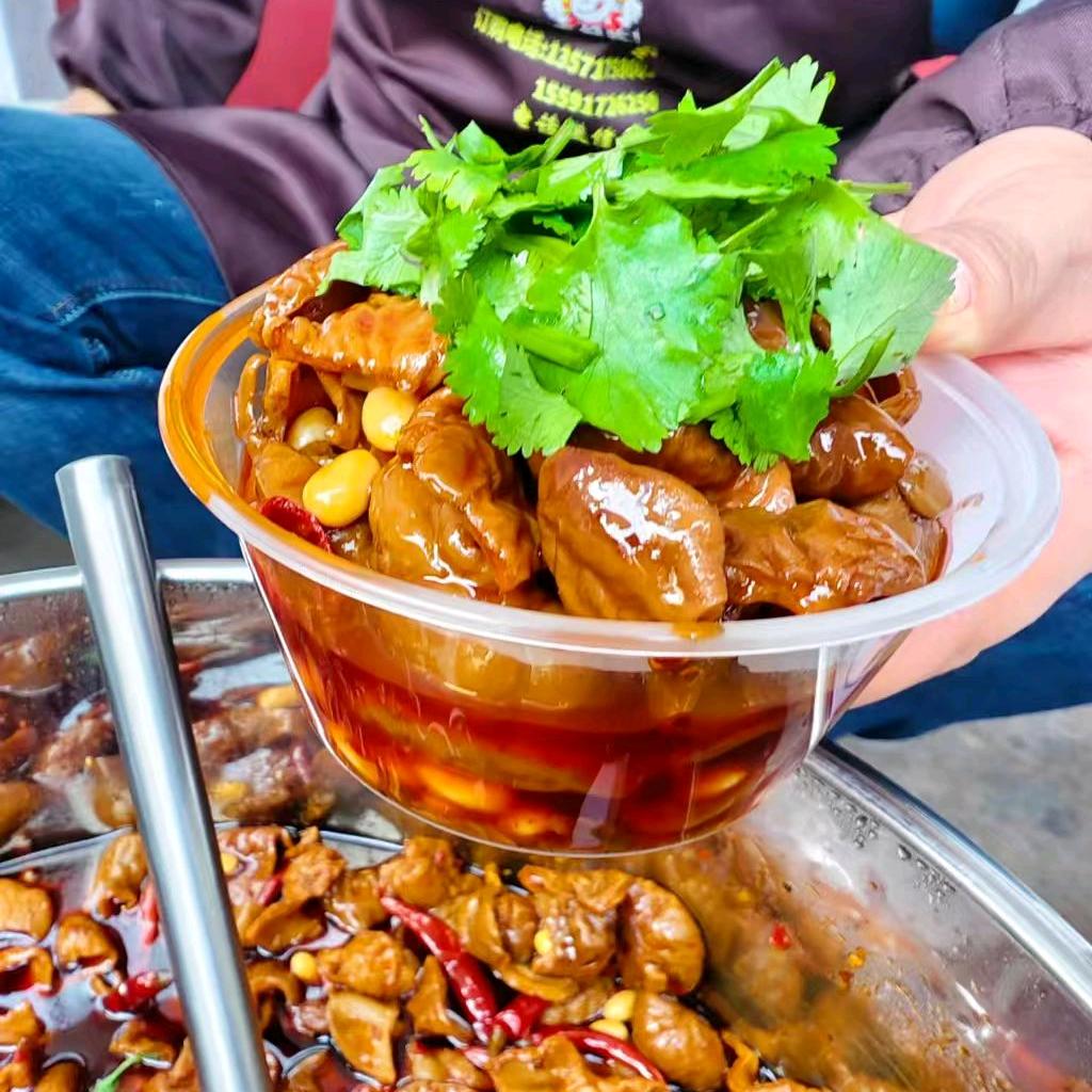 兄弟重庆挑挑肥肠-王师