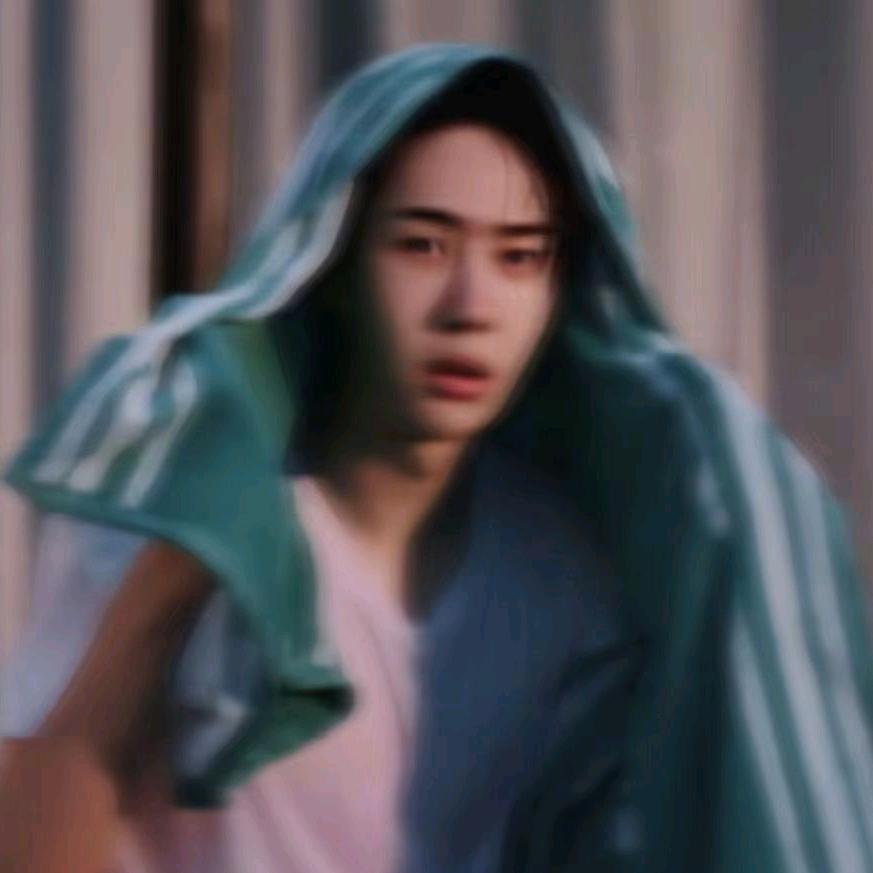 骑着蜗牛去流浪。