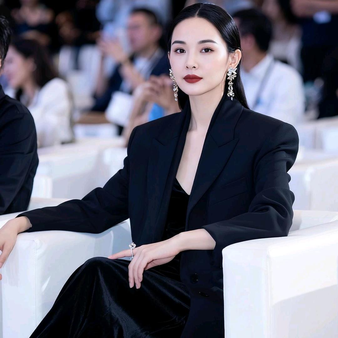 Miss Chen