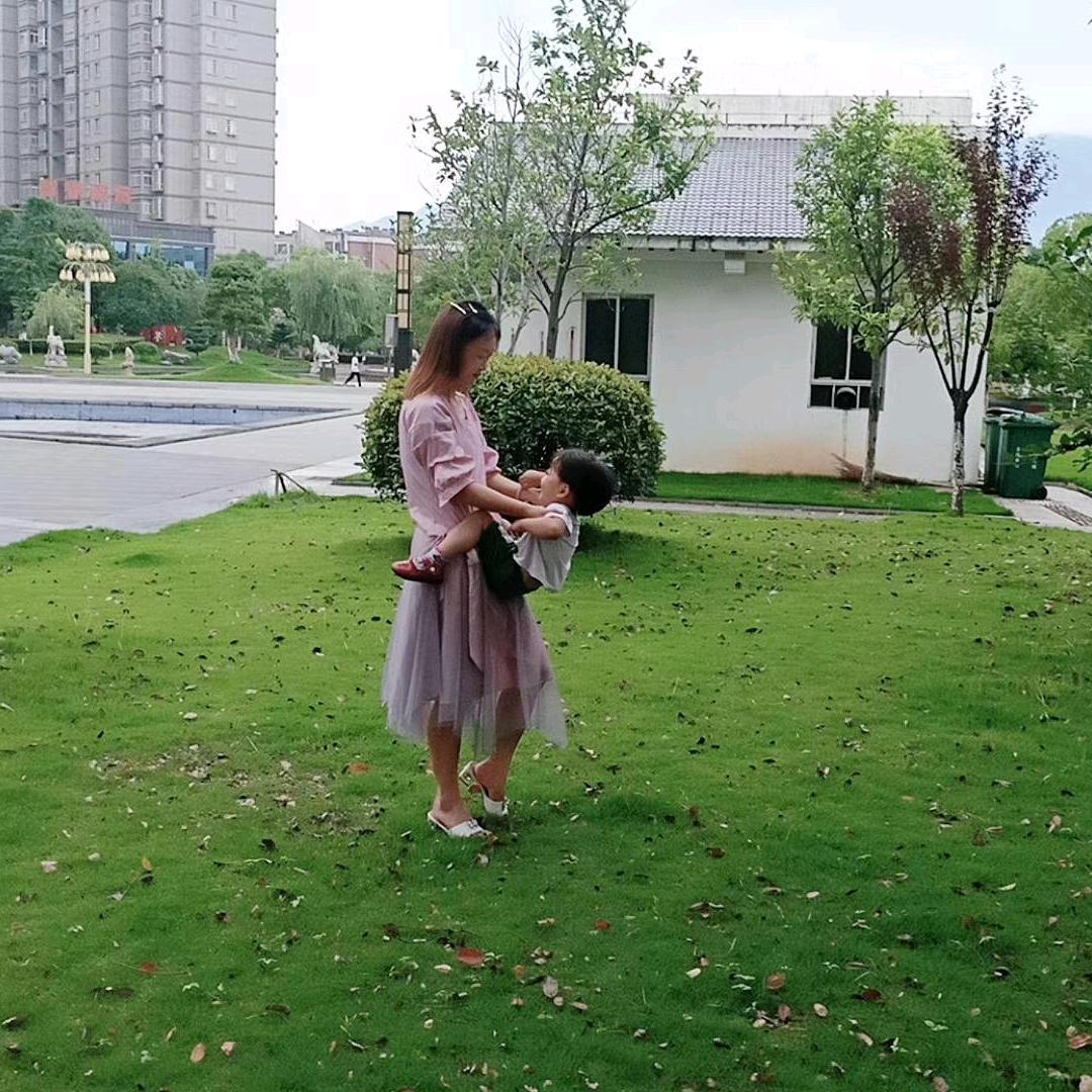 一只小马