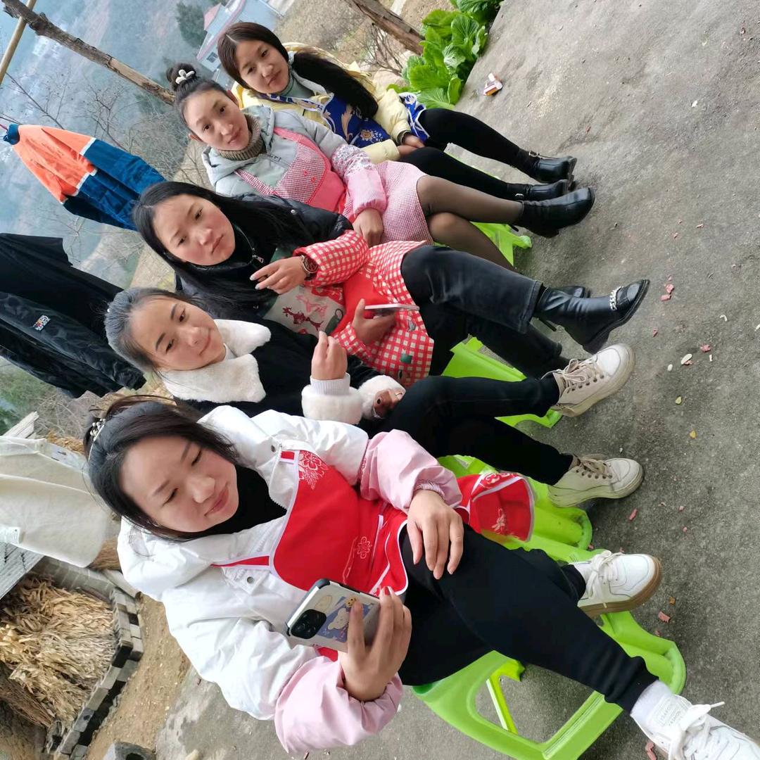 静静（87年的🐰）