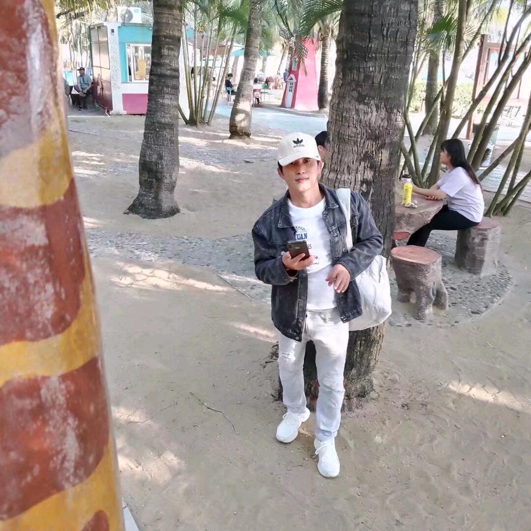 楠欣