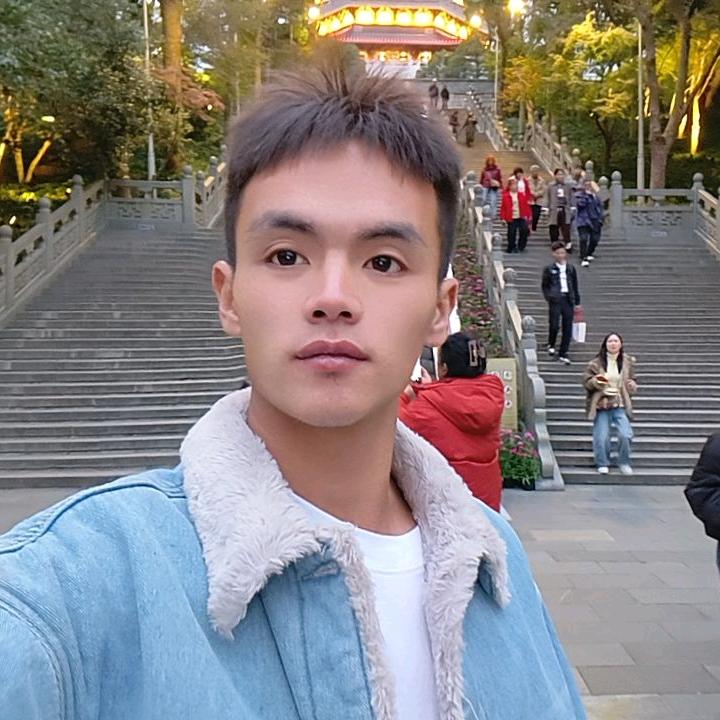 ૮ ºﻌºა小文哥(ง •̀_•́)ง