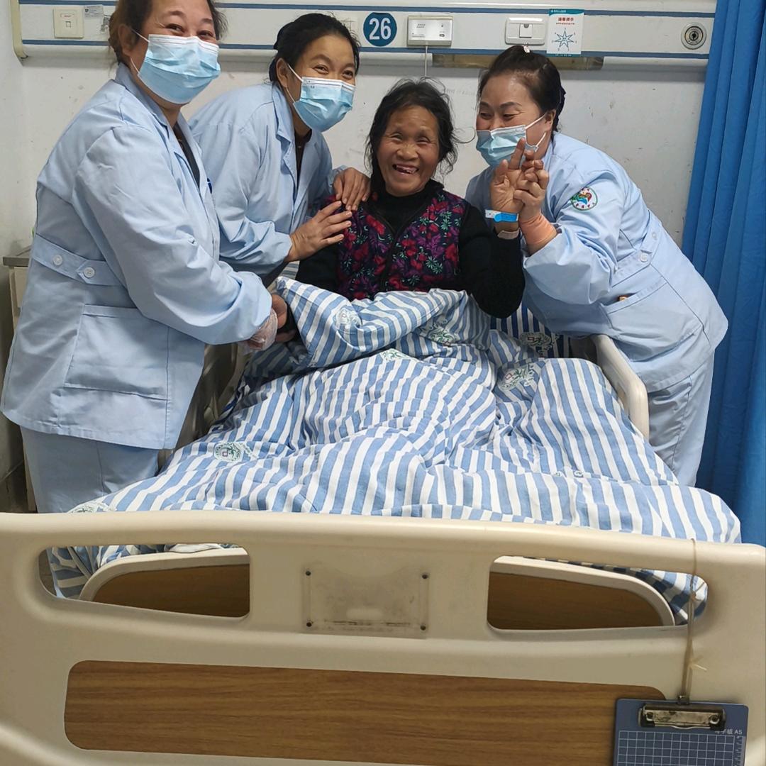 千祥云集宋必栏