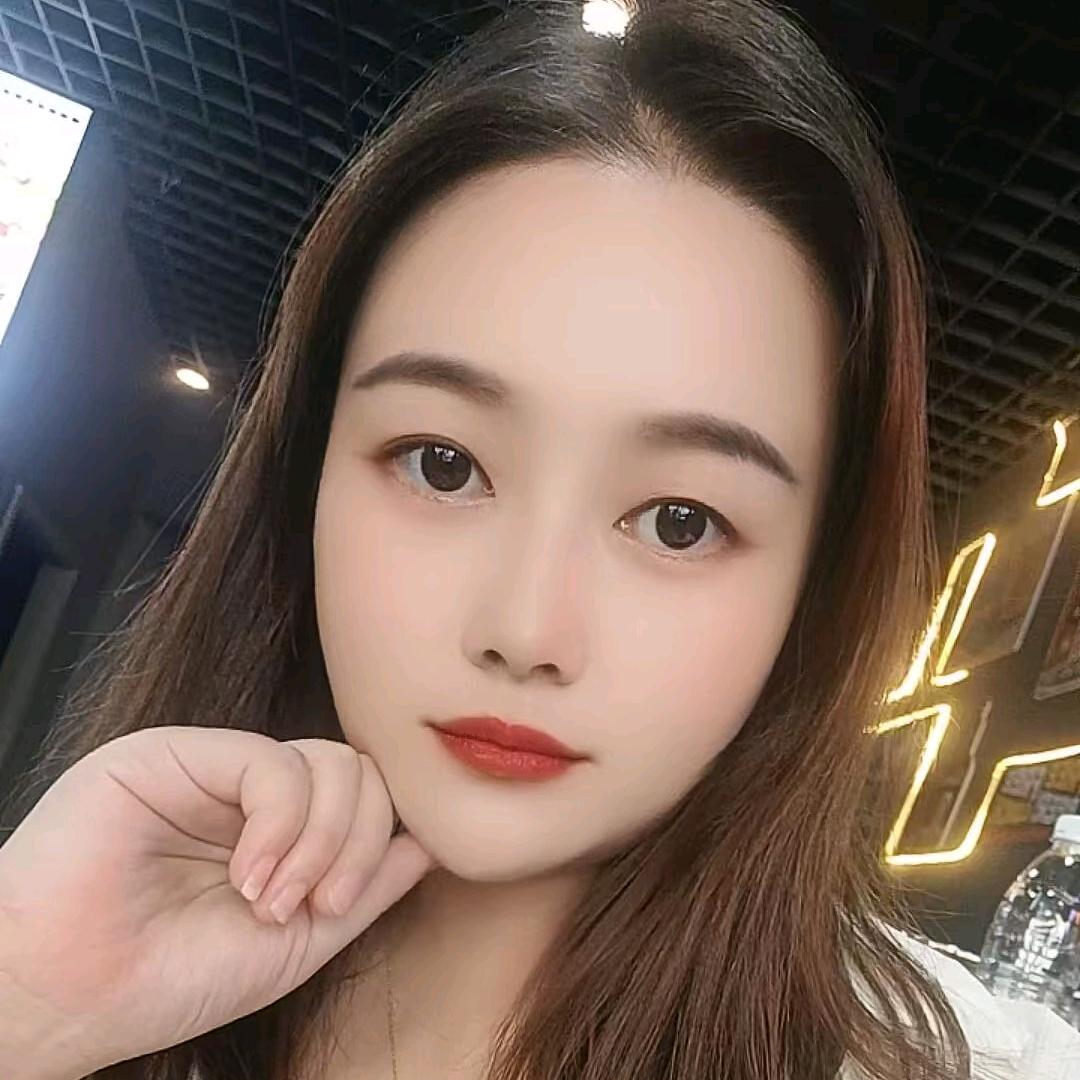 琼