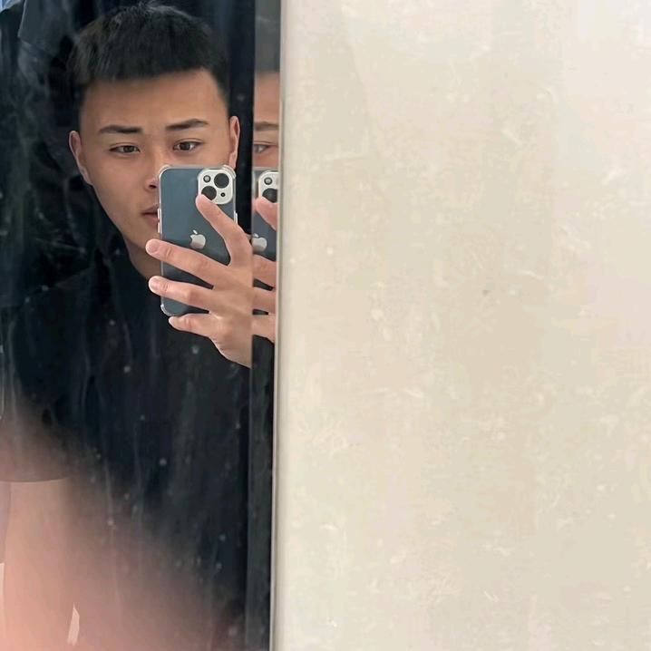 李——