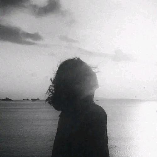 湫..