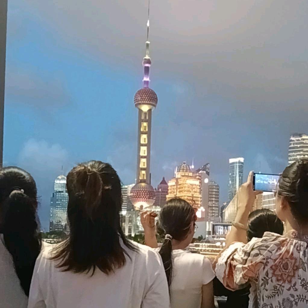 嗨，倔强老阿姨😂