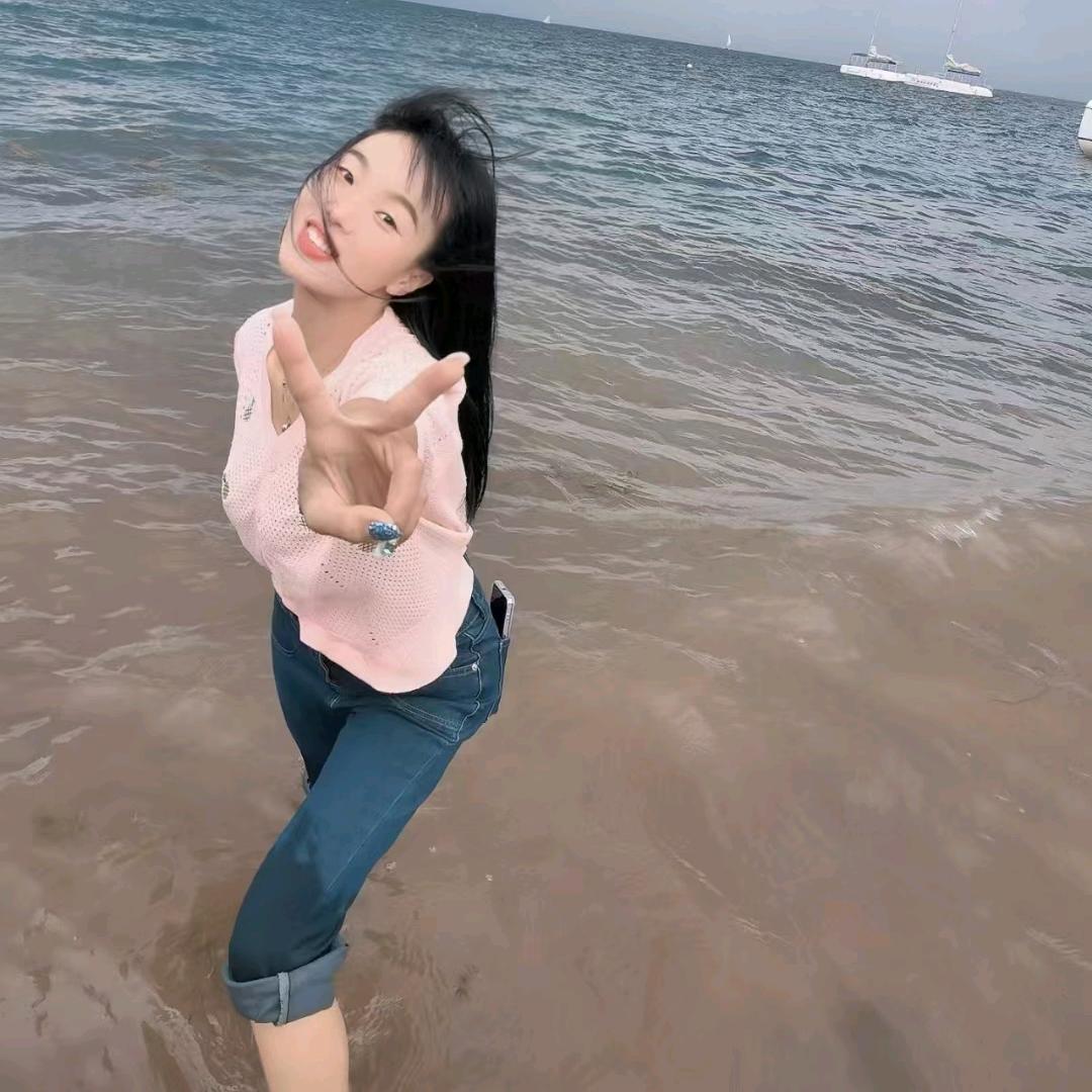 搞身材的梅梅子吖