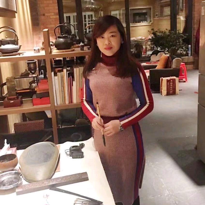 颜色不一样的烟火