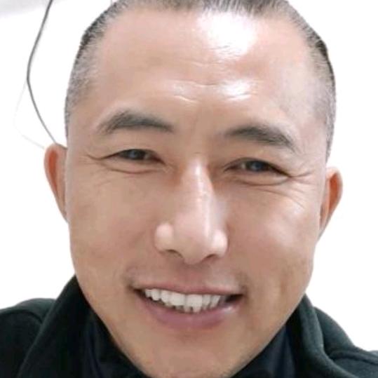 青春常在、平易静人！