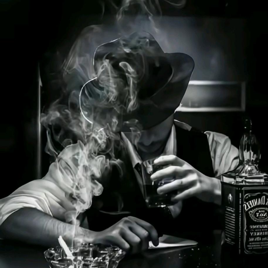 落叶星҉҉҈辰҉҉҈ıꦿ᭄     深夜