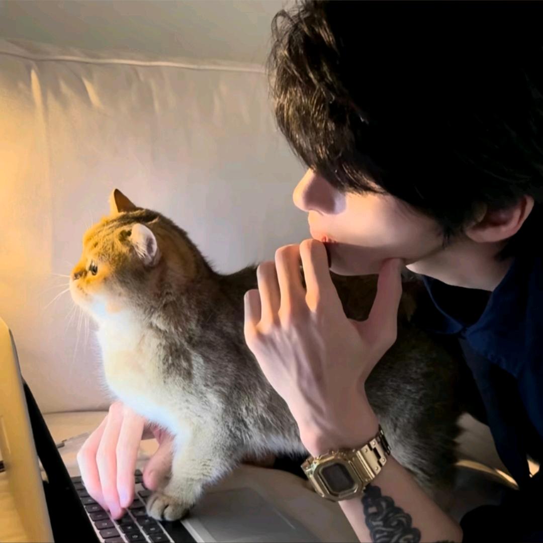 小嘉「地铁逃生」