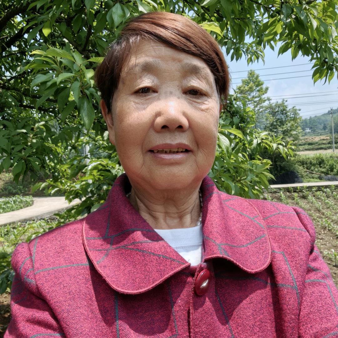 龚姐早上7:18开播（小号）