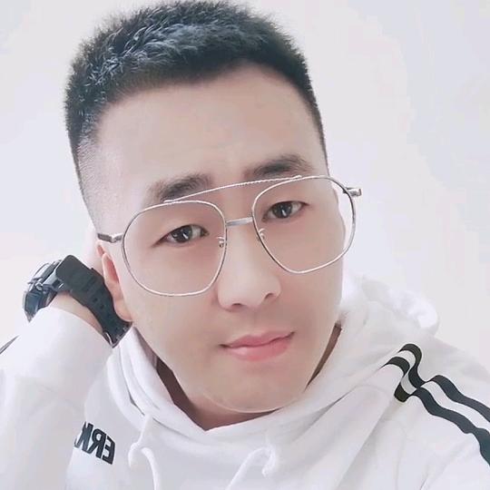 心有光芒✨必有远方✨