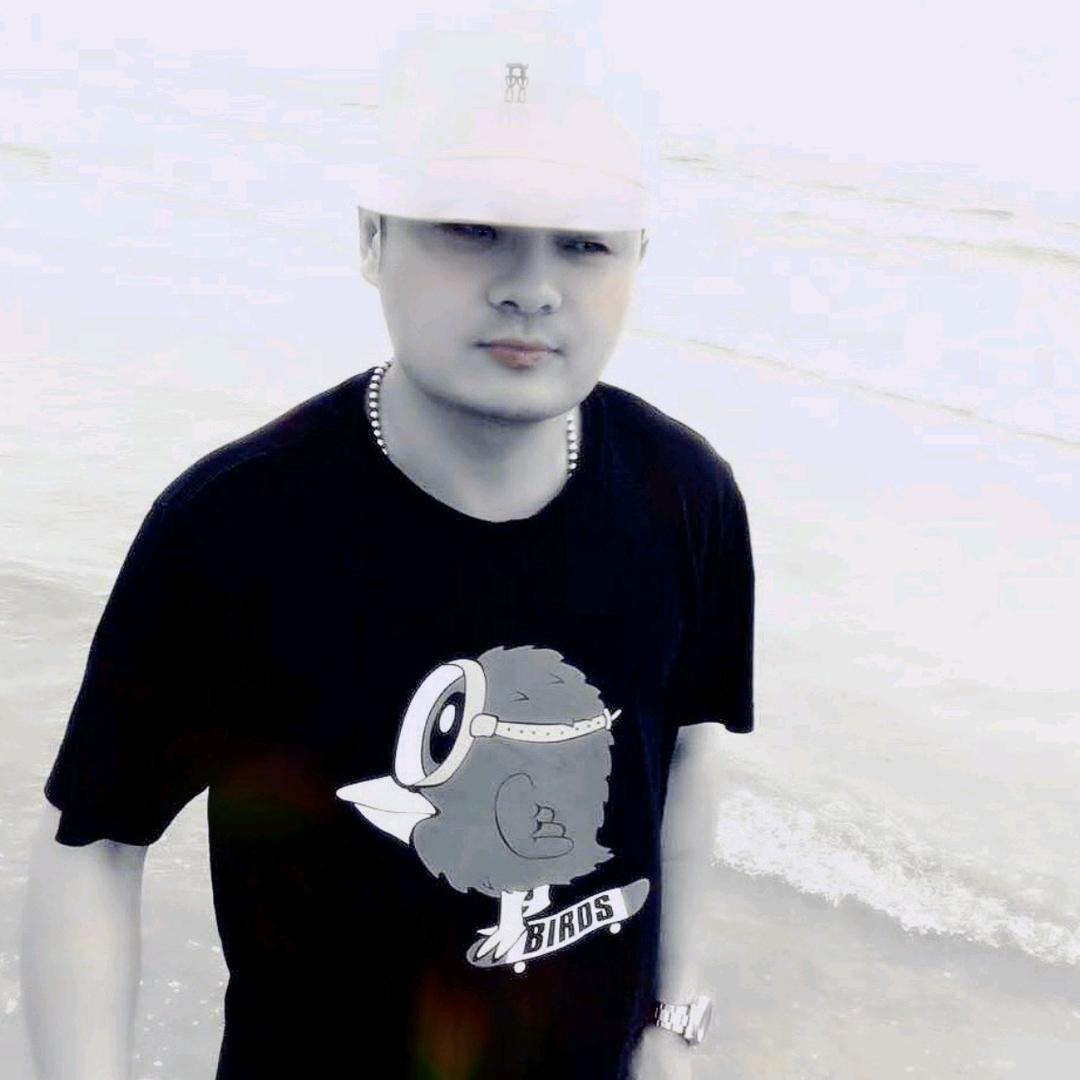 老 猪 （沈巍）