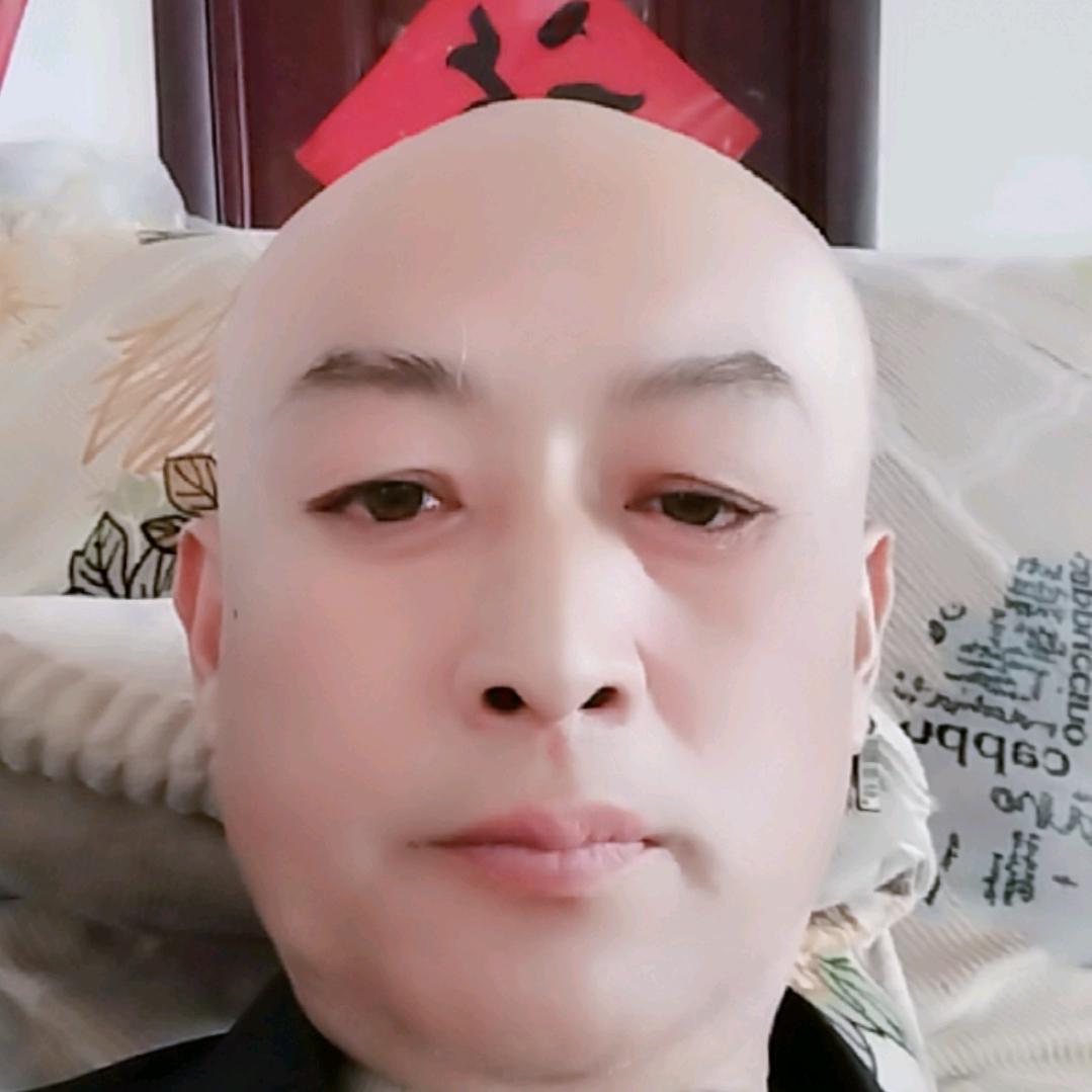 光头候哥
